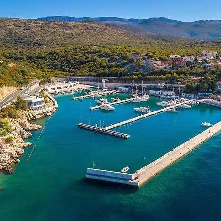 Beautiful In With House Sea View Apartmán Povile