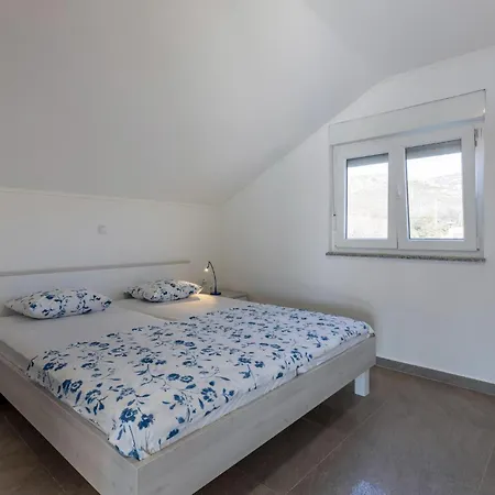 Beautiful In With House Sea View *