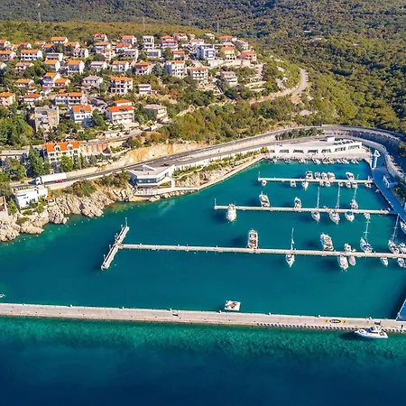 Apartment Beautiful In With House Sea View Povile
